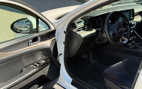 KIA K5, 2020 год, 2 075 000 рублей, 15 фотография