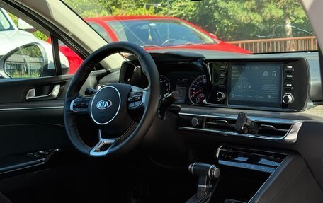 KIA K5, 2020 год, 2 075 000 рублей, 17 фотография