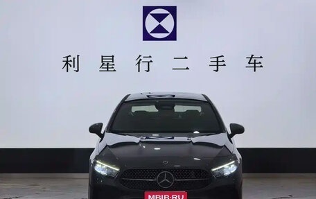 Mercedes-Benz A-Класс, 2024 год, 2 400 000 рублей, 1 фотография