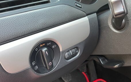 Volkswagen Jetta VI, 2011 год, 16 фотография