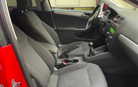 Volkswagen Jetta VI, 2011 год, 8 фотография