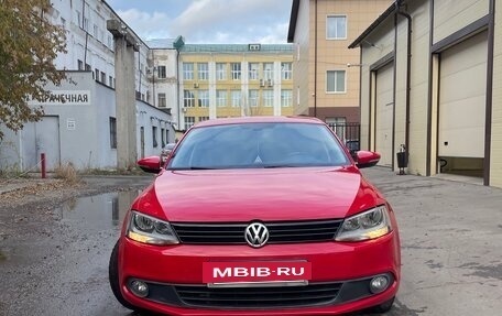 Volkswagen Jetta VI, 2011 год, 32 фотография