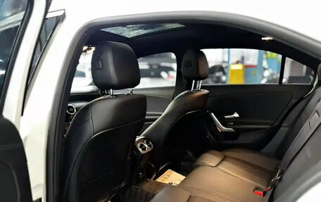 Mercedes-Benz A-Класс, 2024 год, 2 430 000 рублей, 9 фотография