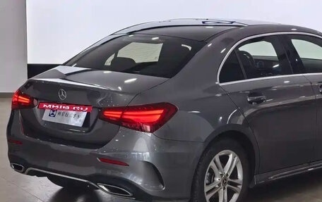 Mercedes-Benz A-Класс, 2024 год, 2 400 000 рублей, 5 фотография