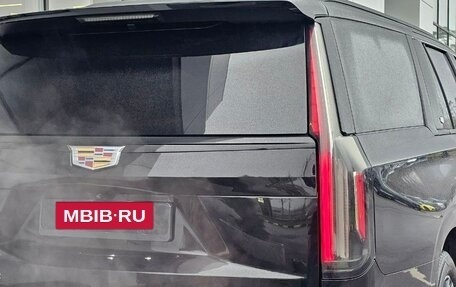 Cadillac Escalade V, 2022 год, 11 595 000 рублей, 16 фотография