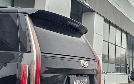 Cadillac Escalade V, 2022 год, 11 595 000 рублей, 17 фотография