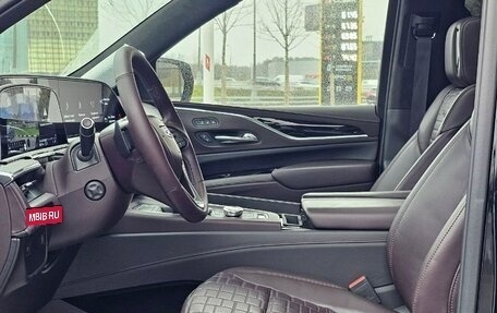 Cadillac Escalade V, 2022 год, 11 595 000 рублей, 18 фотография