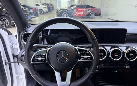 Mercedes-Benz A-Класс, 2021 год, 1 640 111 рублей, 2 фотография