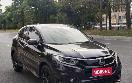 Honda Vezel, 2022 год, 1 590 123 рублей, 3 фотография