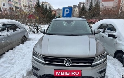 Volkswagen Tiguan II, 2020 год, 2 300 000 рублей, 1 фотография