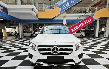 Mercedes-Benz GLB, 2022 год, 2 500 000 рублей, 1 фотография