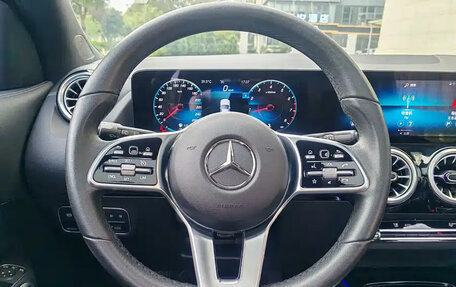 Mercedes-Benz GLA, 2022 год, 2 500 000 рублей, 10 фотография