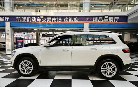 Mercedes-Benz GLB, 2022 год, 2 500 000 рублей, 6 фотография