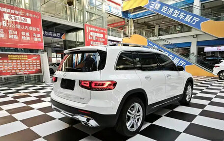 Mercedes-Benz GLB, 2022 год, 2 500 000 рублей, 4 фотография