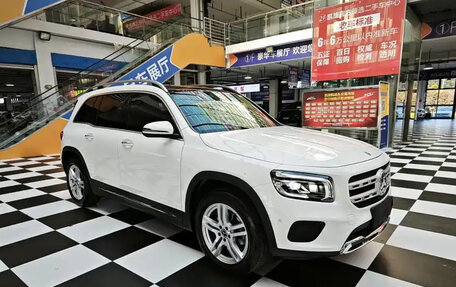 Mercedes-Benz GLB, 2022 год, 2 500 000 рублей, 2 фотография