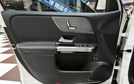 Mercedes-Benz GLB, 2022 год, 2 500 000 рублей, 16 фотография