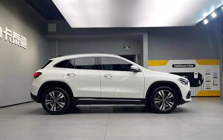 Mercedes-Benz GLA, 2022 год, 2 490 000 рублей, 2 фотография