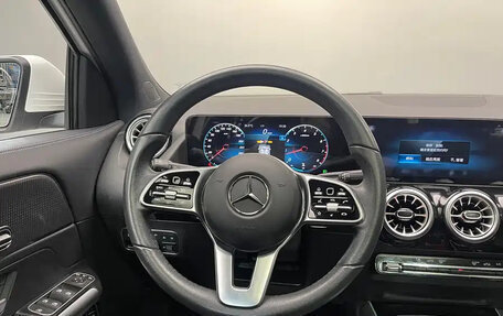 Mercedes-Benz GLA, 2022 год, 2 490 000 рублей, 12 фотография