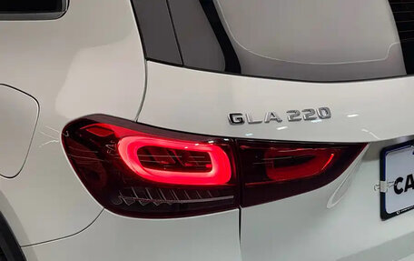 Mercedes-Benz GLA, 2022 год, 2 490 000 рублей, 10 фотография