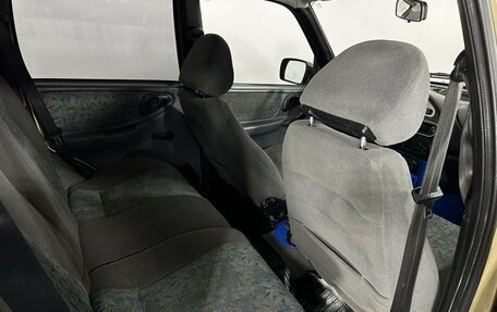 Chevrolet Niva I рестайлинг, 2004 год, 300 000 рублей, 16 фотография