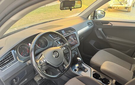 Volkswagen Tiguan II, 2020 год, 2 300 000 рублей, 4 фотография