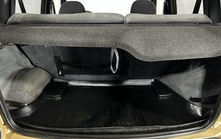 Chevrolet Niva I рестайлинг, 2004 год, 300 000 рублей, 18 фотография