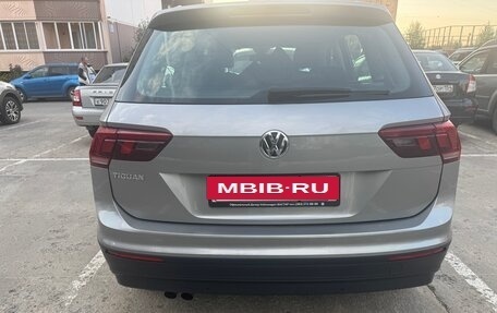 Volkswagen Tiguan II, 2020 год, 2 300 000 рублей, 8 фотография