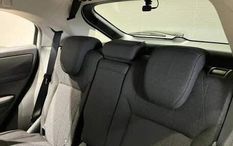 Honda Vezel, 2024 год, 265 155 рублей, 20 фотография