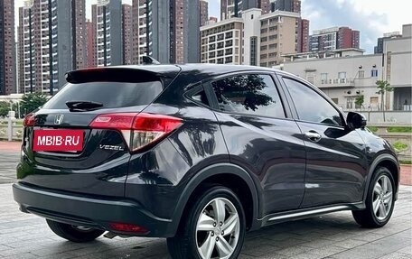 Honda Vezel, 2021 год, 1 600 000 рублей, 3 фотография