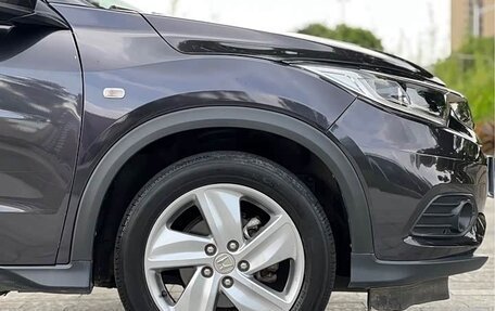 Honda Vezel, 2021 год, 1 600 000 рублей, 8 фотография