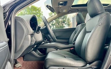 Honda Vezel, 2021 год, 1 600 000 рублей, 12 фотография