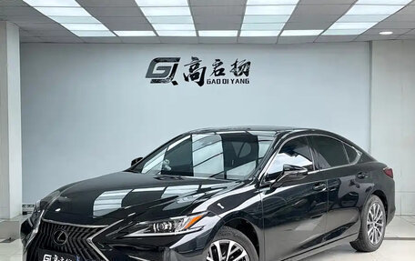 Lexus ES VII, 2022 год, 2 700 000 рублей, 5 фотография