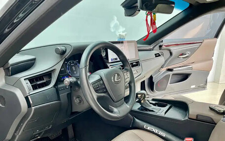 Lexus ES VII, 2022 год, 2 700 000 рублей, 11 фотография