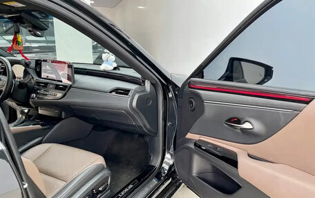 Lexus ES VII, 2022 год, 2 700 000 рублей, 15 фотография