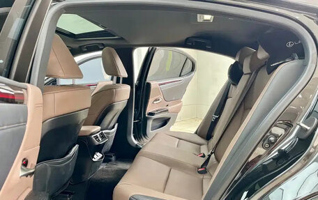 Lexus ES VII, 2022 год, 2 700 000 рублей, 22 фотография