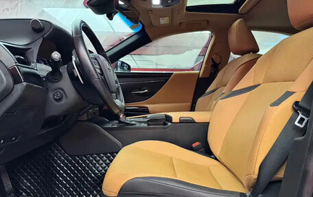 Lexus ES VII, 2022 год, 2 700 000 рублей, 7 фотография