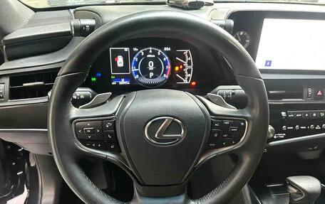 Lexus ES VII, 2022 год, 2 700 000 рублей, 7 фотография