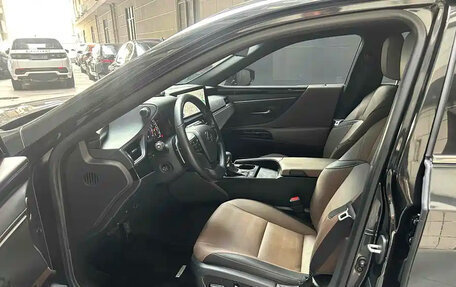 Lexus ES VII, 2022 год, 2 700 000 рублей, 9 фотография