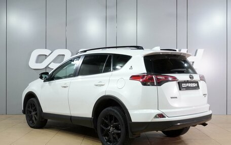 Toyota RAV4, 2018 год, 2 439 000 рублей, 2 фотография