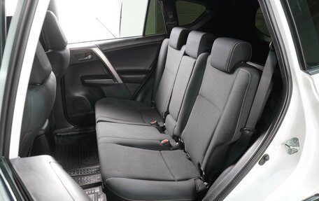 Toyota RAV4, 2018 год, 2 439 000 рублей, 9 фотография