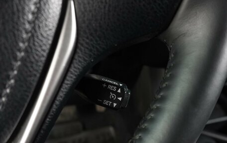 Toyota RAV4, 2018 год, 2 439 000 рублей, 16 фотография