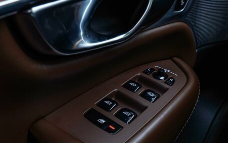 Volvo XC90 II рестайлинг, 2017 год, 3 830 000 рублей, 22 фотография