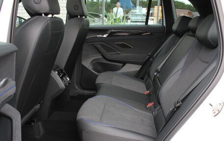 Volkswagen Tiguan, 2025 год, 5 030 000 рублей, 4 фотография