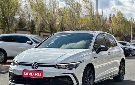 Volkswagen Golf VIII, 2021 год, 1 449 222 рублей, 1 фотография