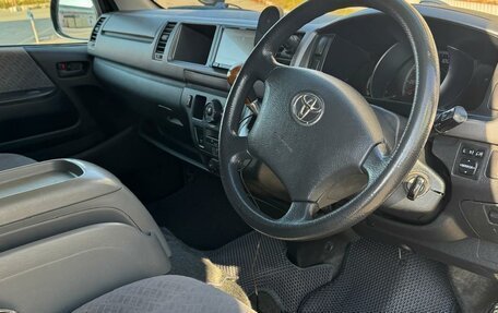 Toyota RegiusAce, 2009 год, 2 450 000 рублей, 4 фотография