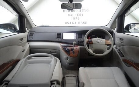 Toyota ISis I, 2011 год, 790 222 рублей, 7 фотография