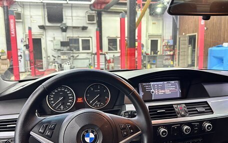 BMW 5 серия, 2008 год, 1 200 000 рублей, 12 фотография