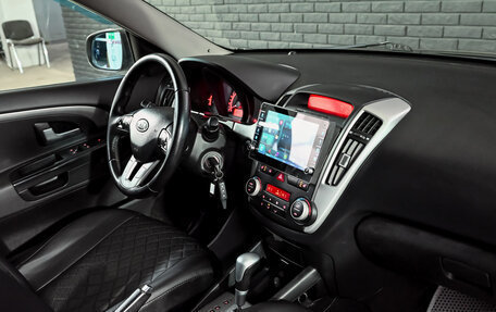 KIA cee'd I рестайлинг, 2011 год, 900 000 рублей, 15 фотография