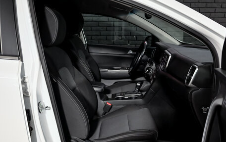 KIA Sportage IV рестайлинг, 2020 год, 2 210 000 рублей, 10 фотография