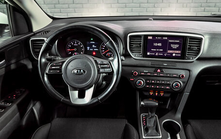 KIA Sportage IV рестайлинг, 2020 год, 2 210 000 рублей, 17 фотография